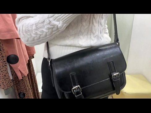 ❤️ Publiekelijke masturbatie van jonge teef FeralBerry met een dildo in de paskamer Sluts at nl.milf-nut-net.ru ❌❤
